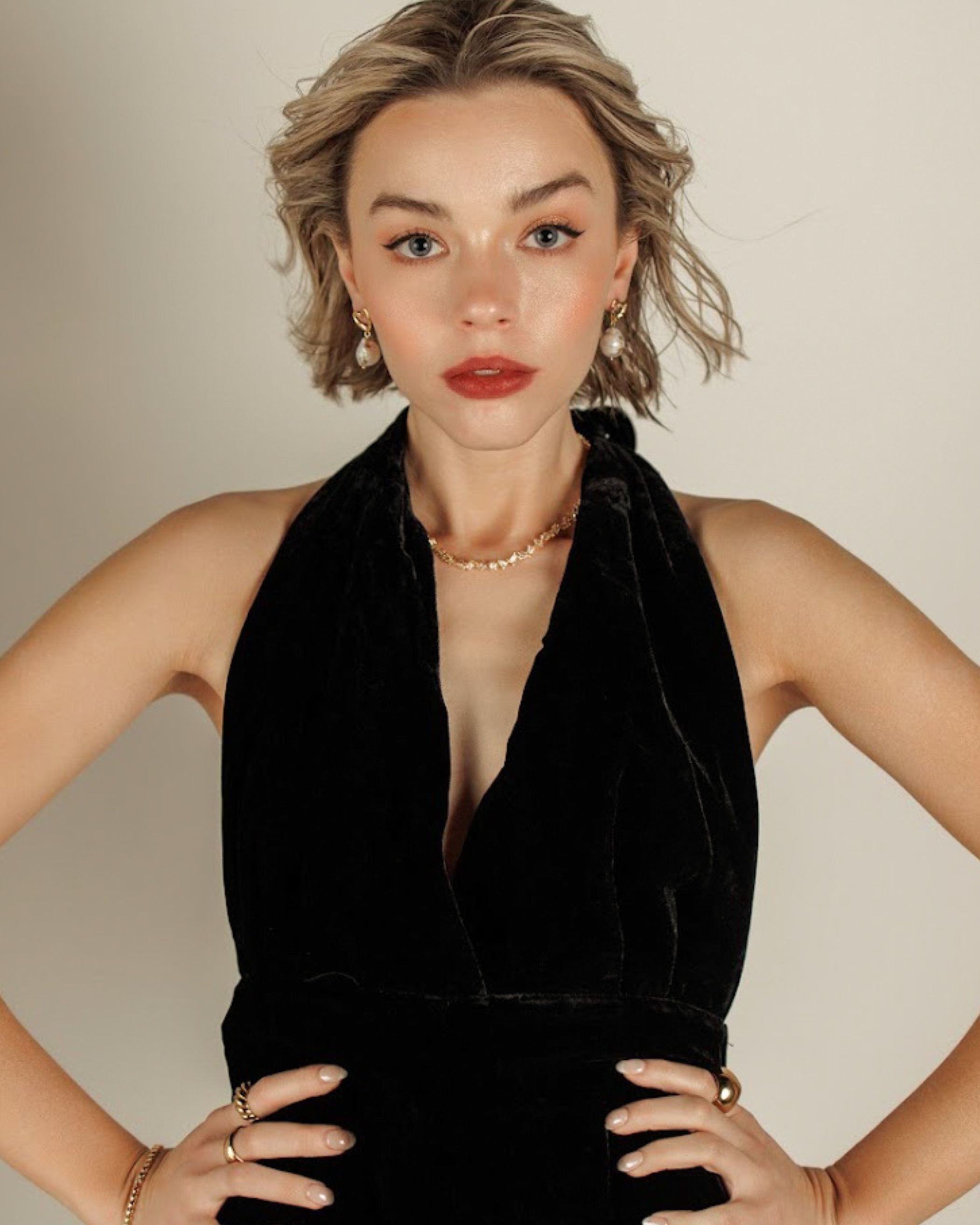 Fashion look featuring Freya Earrings, heart shape in focus.