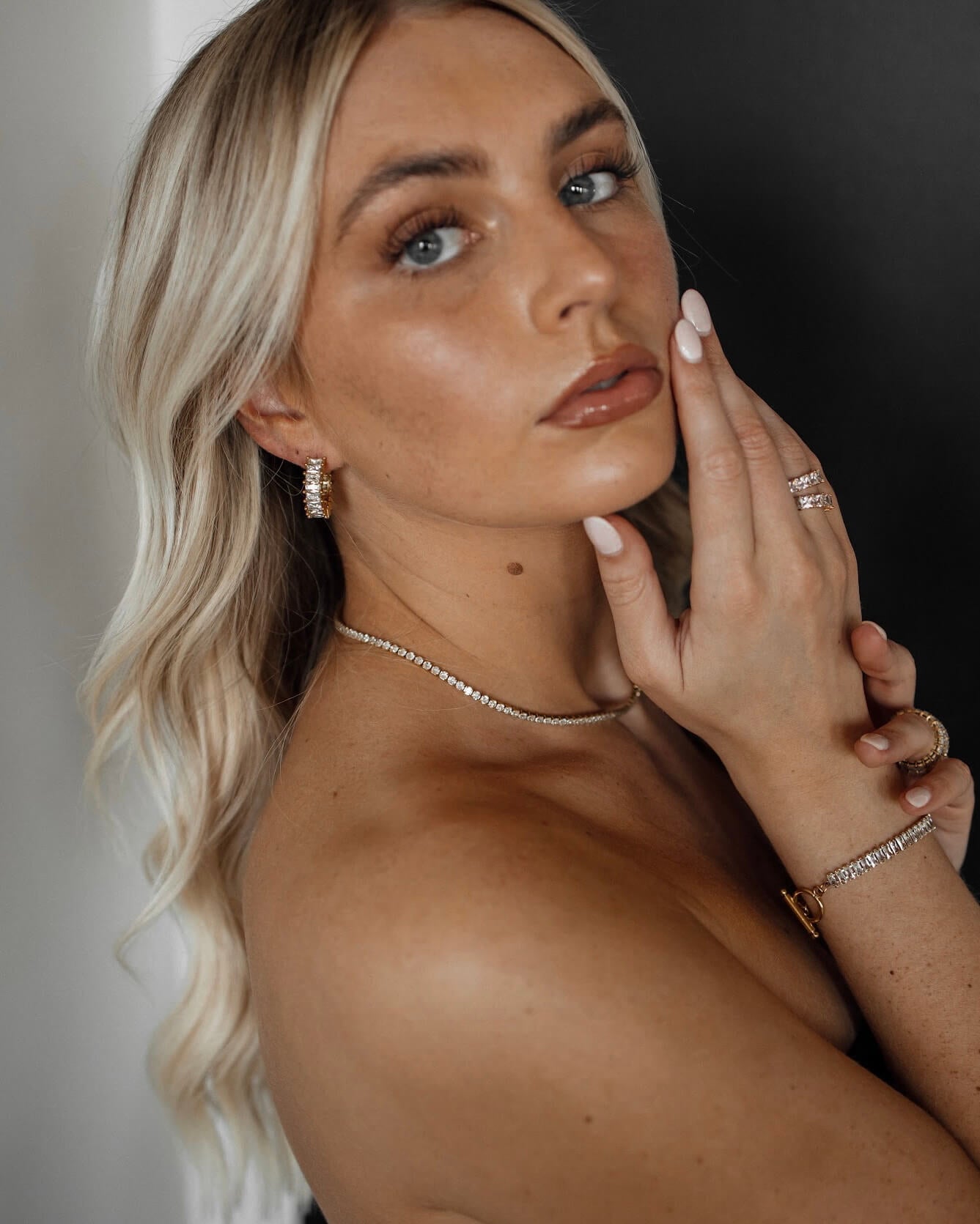Side view of model wearing the Astrid Necklace for a bold, elegant statement look.