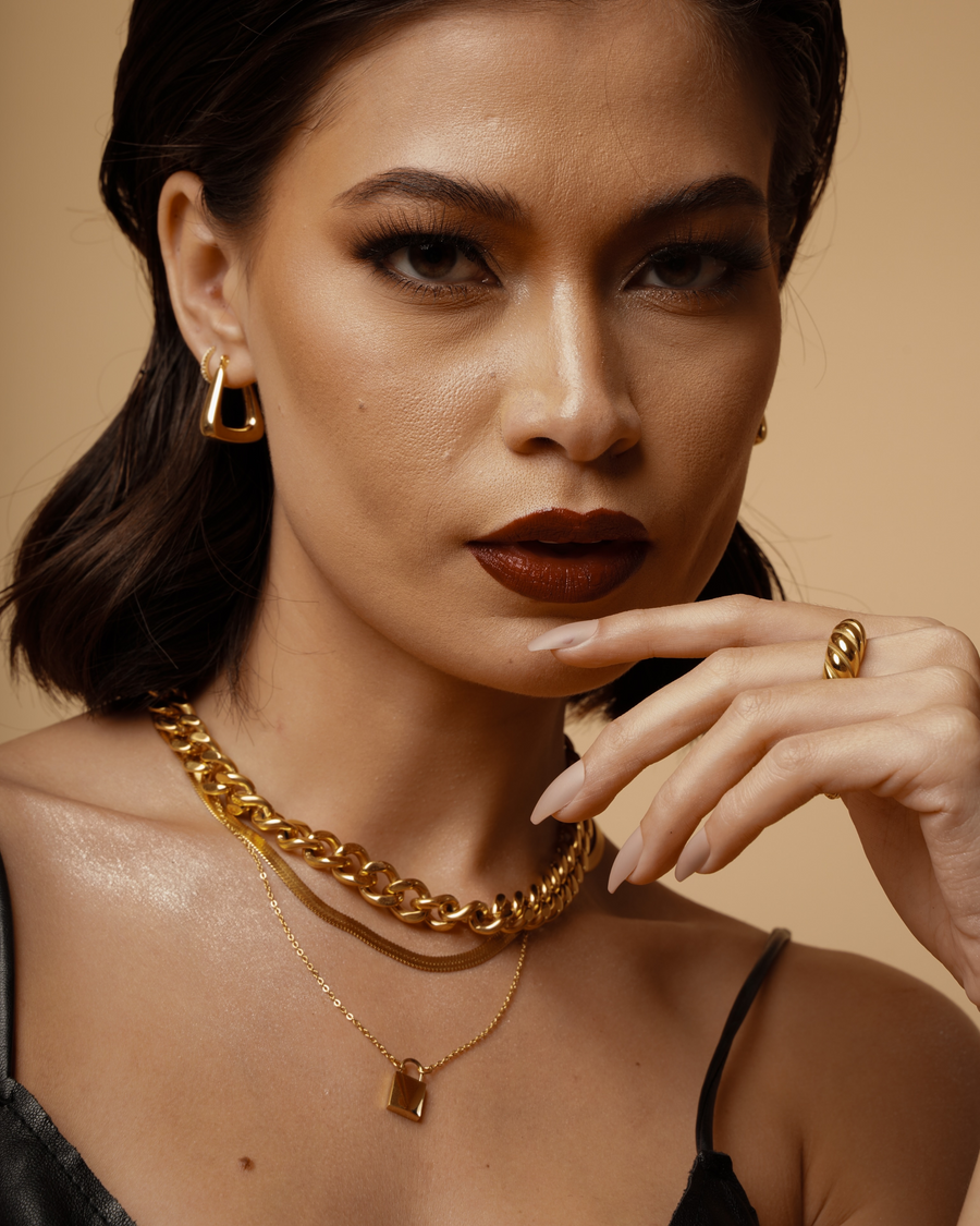 Avery Necklace
