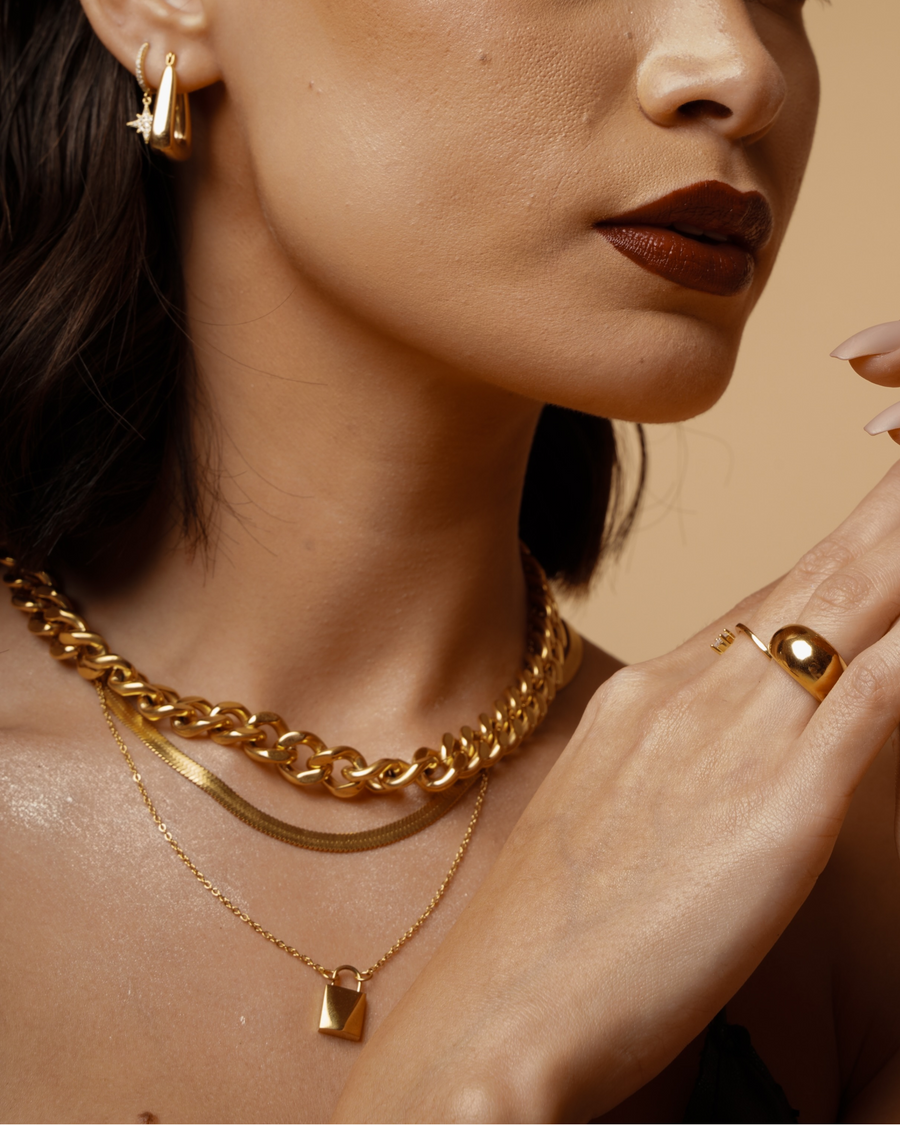 Avery Necklace