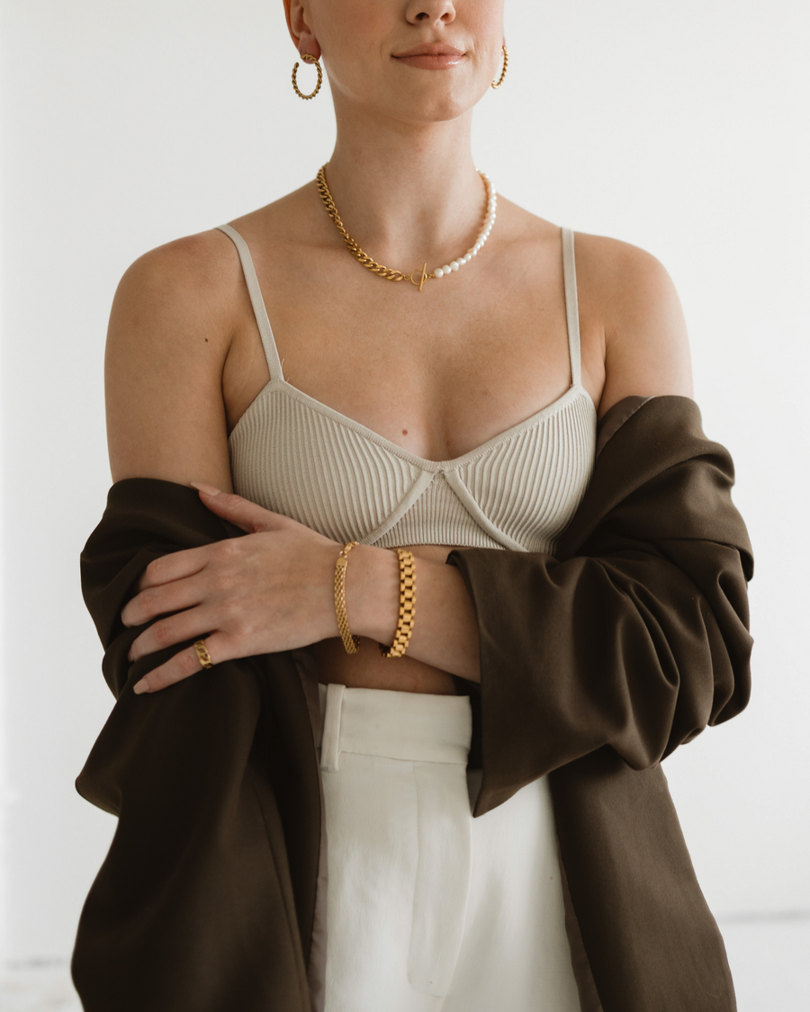 viea jewelry necklace ring bracelet anklet ear cuff earrings women fall vogue gem zirconia diamond fashion inspo collection 18k gold coated brass free shipping chic parisian style inspo aesthetic staple classic pandora hypoallergenic near me box mejuri adinas kendra scott paparazzi organizer zales dior non tarnish cleaner pouch macy’s chanel cartier vogue vintage store aesthetic pose gorjana cendre holder travel ana luisa disney dainty etsy fine sleek statement bold mess chain