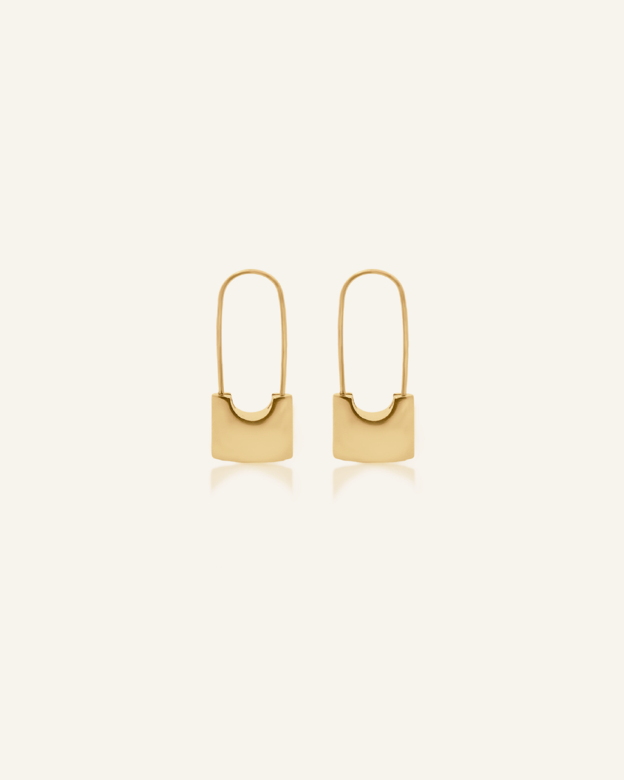 viea jewelry necklace ring bracelet anklet ear cuff padlock earrings women fall vogue gem zirconia diamond fashion inspo collection 18k gold coated brass free shipping chic parisian style inspo aesthetic staple classic pandora hypoallergenic near me box mejuri adinas kendra scott paparazzi organizer zales dior non tarnish cleaner pouch macy’s chanel cartier vogue vintage store aesthetic pose gorjana cendre holder travel ana luisa disney dainty etsy fine sleek statement bold edgy