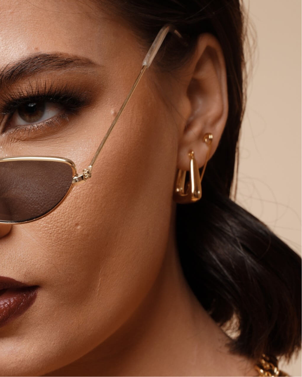 viea jewelry necklace ring bracelet anklet ear cuff Triangular Hoop Earrings women fall vogue gem zirconia diamond fashion inspo collection 18k gold plated stainless steel free shipping chic parisian style inspo aesthetic staple classic pandora near me box mejuri adinas kendra scott paparazzi organizer zales septum hypoallergenic non tarnish cleaner pouch macy’s chanel cartier vogue vintage store aesthetic pose gorjana cendre holder travel ana luisa disney dainty etsy fine chain stacks hinged back