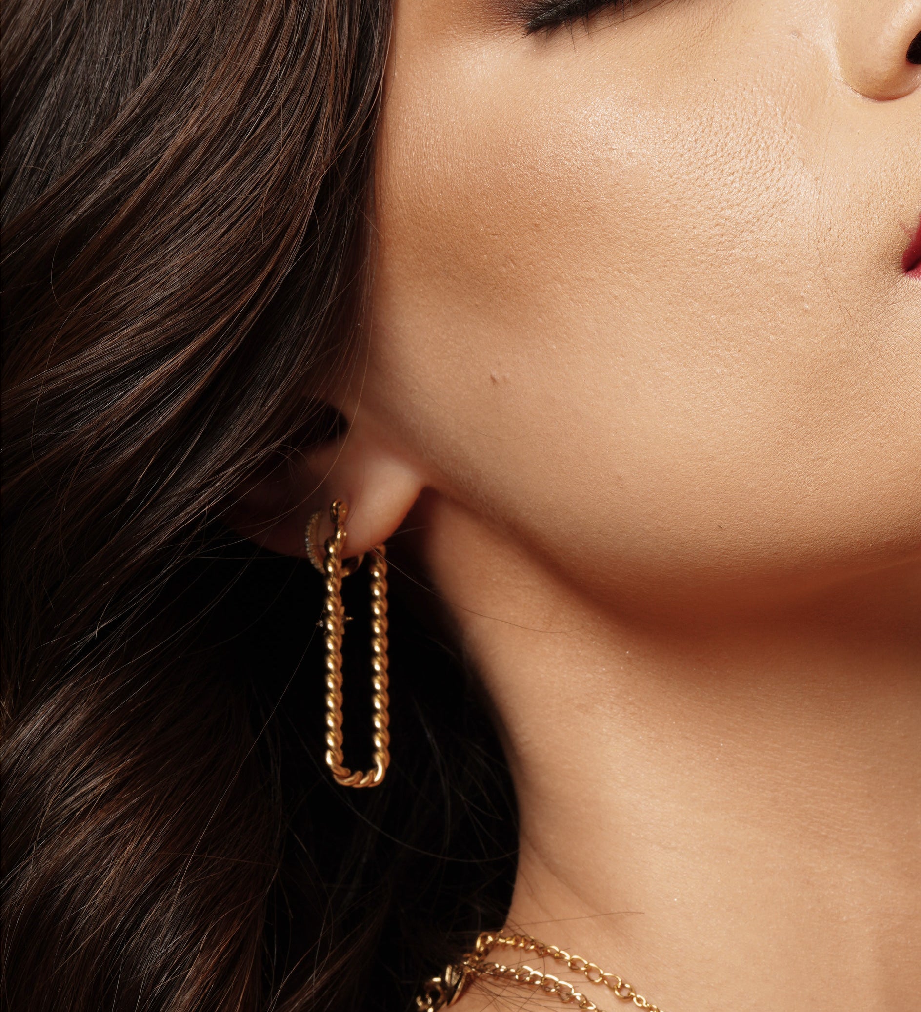 viea jewelry necklace ring bracelet rectangle drop rope earrings women fall vogue gem zirconia diamond fashion inspo collection 18k gold plated stainless steel free shipping chic parisian style inspo aesthetic staple classic pandora hypoallergenic near me box mejuri adinas kendra scott paparazzi organizer zales dior hypoallergenic non tarnish cleaner pouch macy’s chanel cartier vogue vintage store aesthetic pose gorjana cendre holder travel ana luisa disney dainty etsy fine sleek statement bold classy