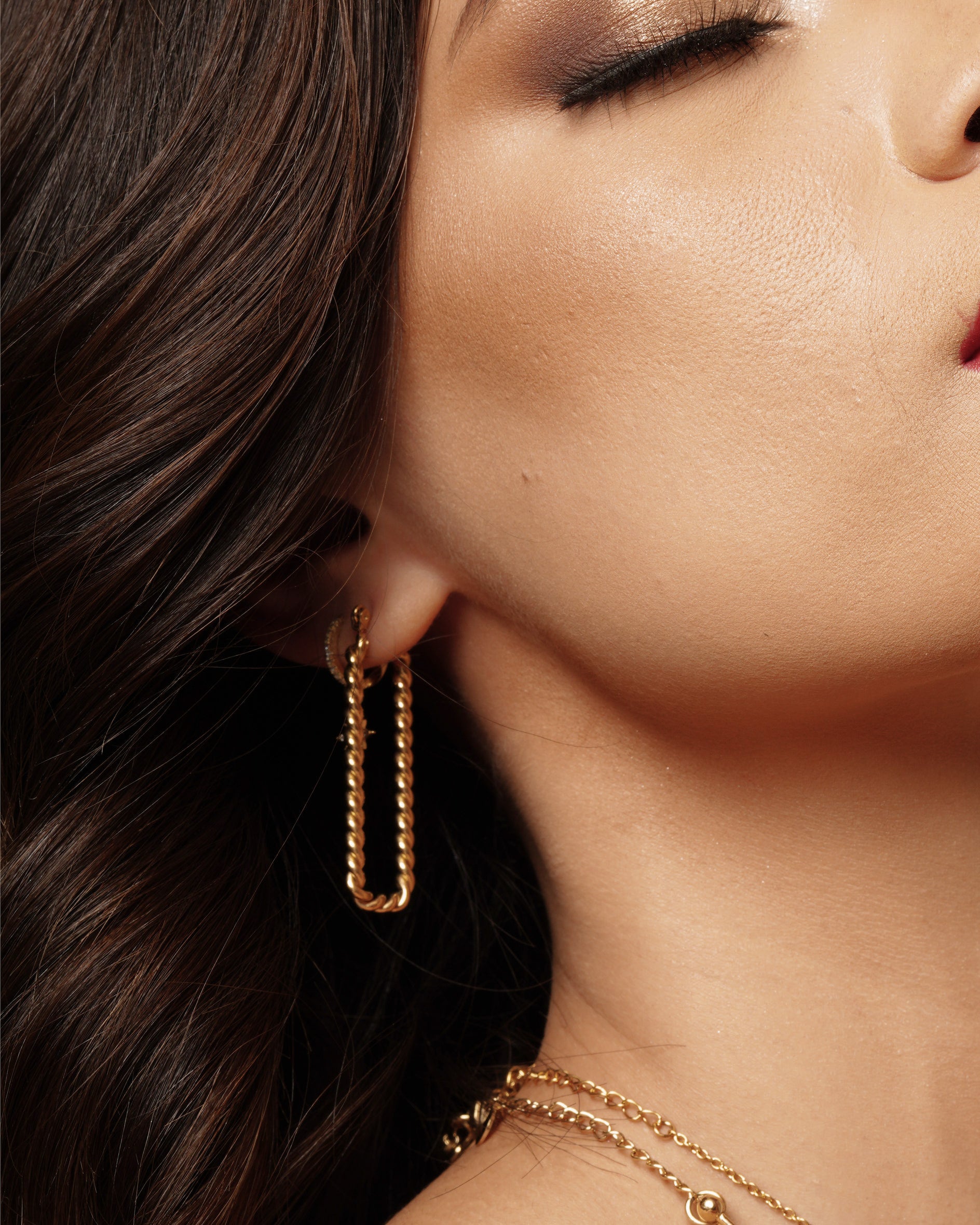 viea jewelry necklace ring bracelet rectangle drop rope earrings women fall vogue gem zirconia diamond fashion inspo collection 18k gold plated stainless steel free shipping chic parisian style inspo aesthetic staple classic pandora hypoallergenic near me box mejuri adinas kendra scott paparazzi organizer zales dior hypoallergenic non tarnish cleaner pouch macy’s chanel cartier vogue vintage store aesthetic pose gorjana cendre holder travel ana luisa disney dainty etsy fine sleek statement bold classy