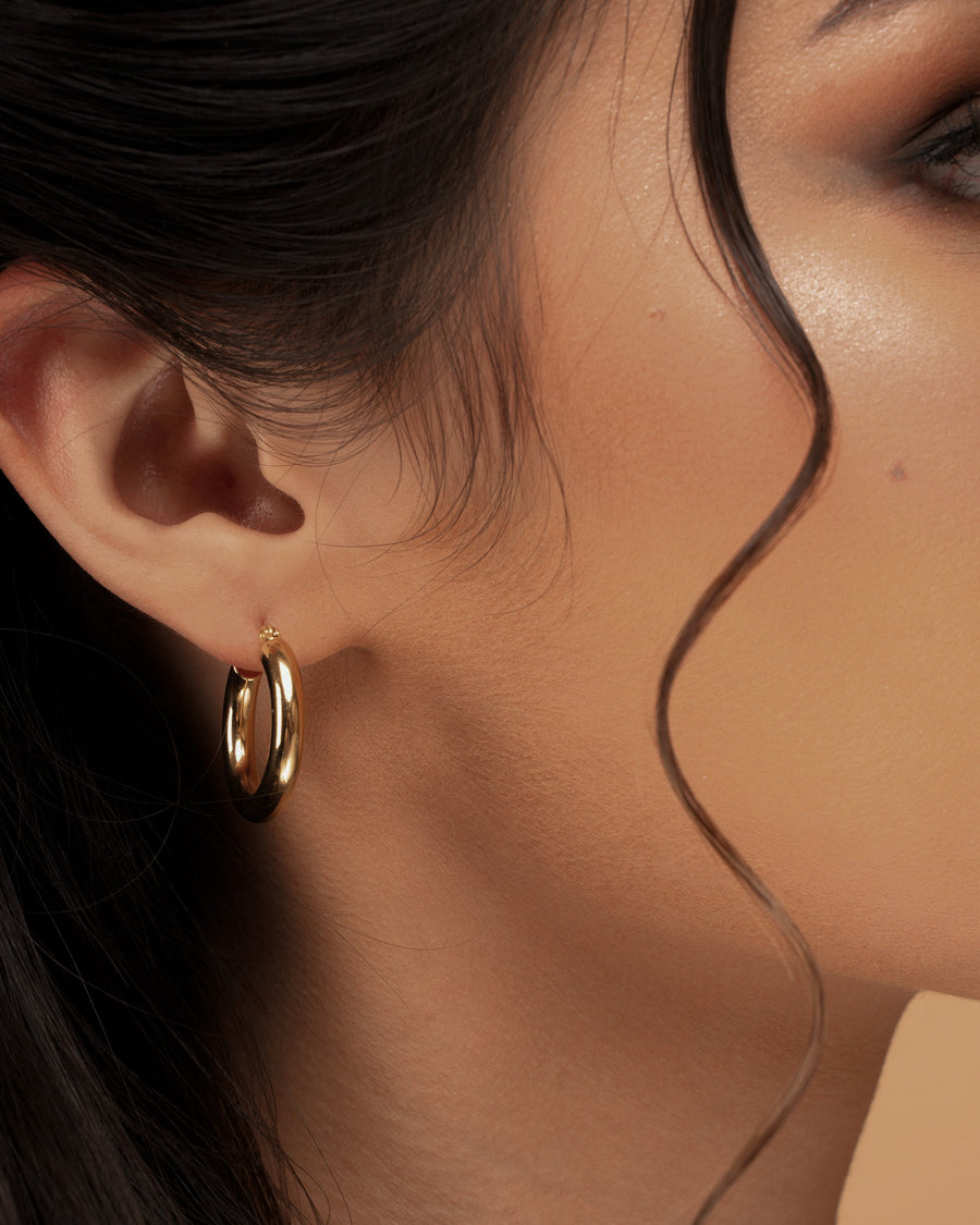 viea jewelry necklace ring bracelet anklet ear cuff hoop earrings women fall vogue gem zirconia diamond fashion inspo collection 18k gold coated brass free shipping chic parisian style inspo aesthetic staple classic pandora hypoallergenic near me box mejuri adinas kendra scott paparazzi organizer zales dior non tarnish cleaner pouch macy’s chanel cartier vogue vintage store aesthetic pose gorjana cendre holder travel ana luisa disney dainty etsy fine sleek statement bold hinged hoop minimalist hoops