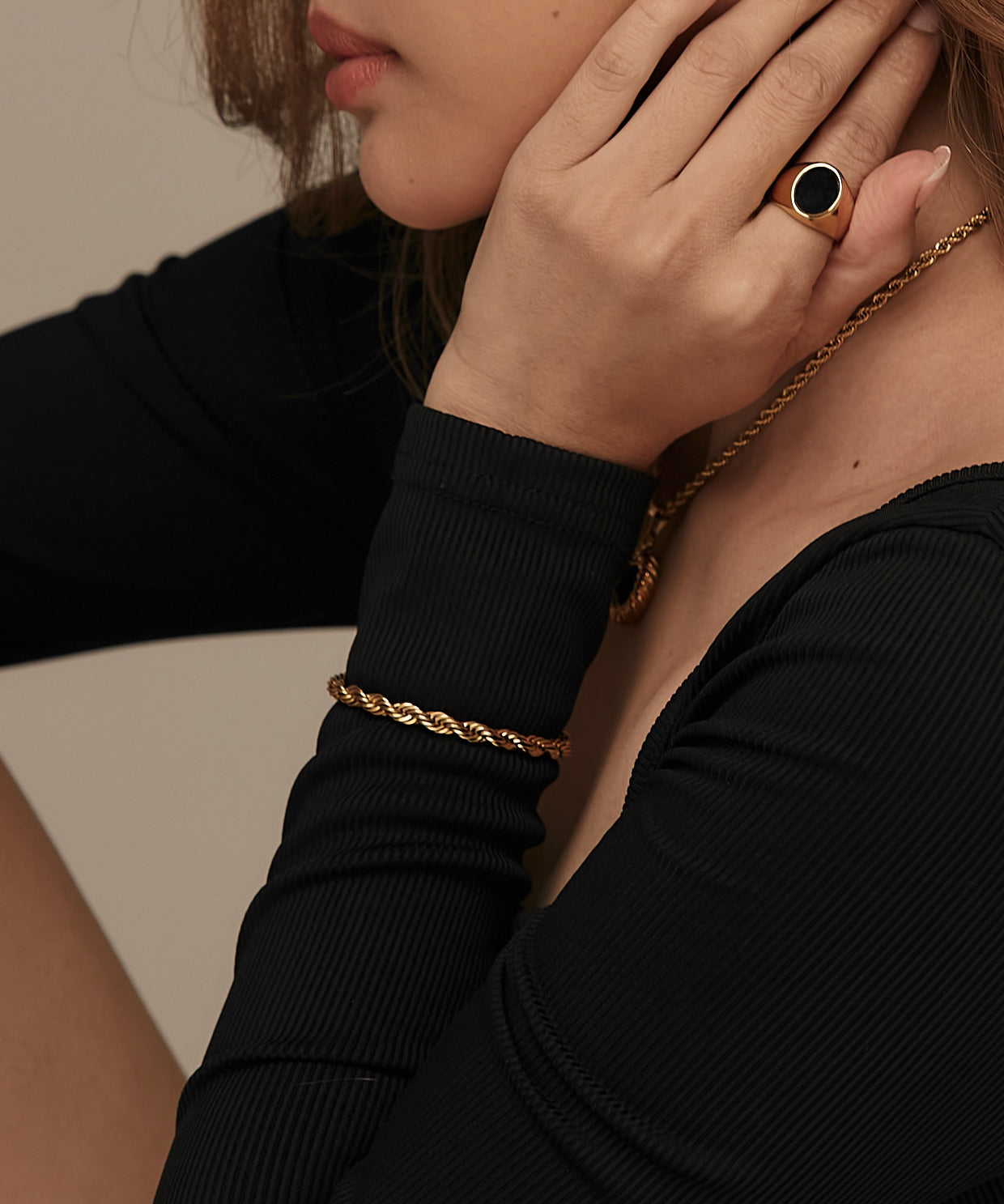 viea jewelry necklace ring bracelet anklet ear cuff earrings women fall vogue gem zirconia diamond fashion inspo collection 18k gold coated brass free shipping chic parisian style inspo aesthetic staple classic pandora hypoallergenic near me box mejuri adinas kendra scott paparazzi organizer zales dior non tarnish cleaner pouch macy’s chanel cartier vogue vintage store aesthetic pose gorjana cendre holder travel ana luisa disney dainty etsy fine sleek statement bold rope design