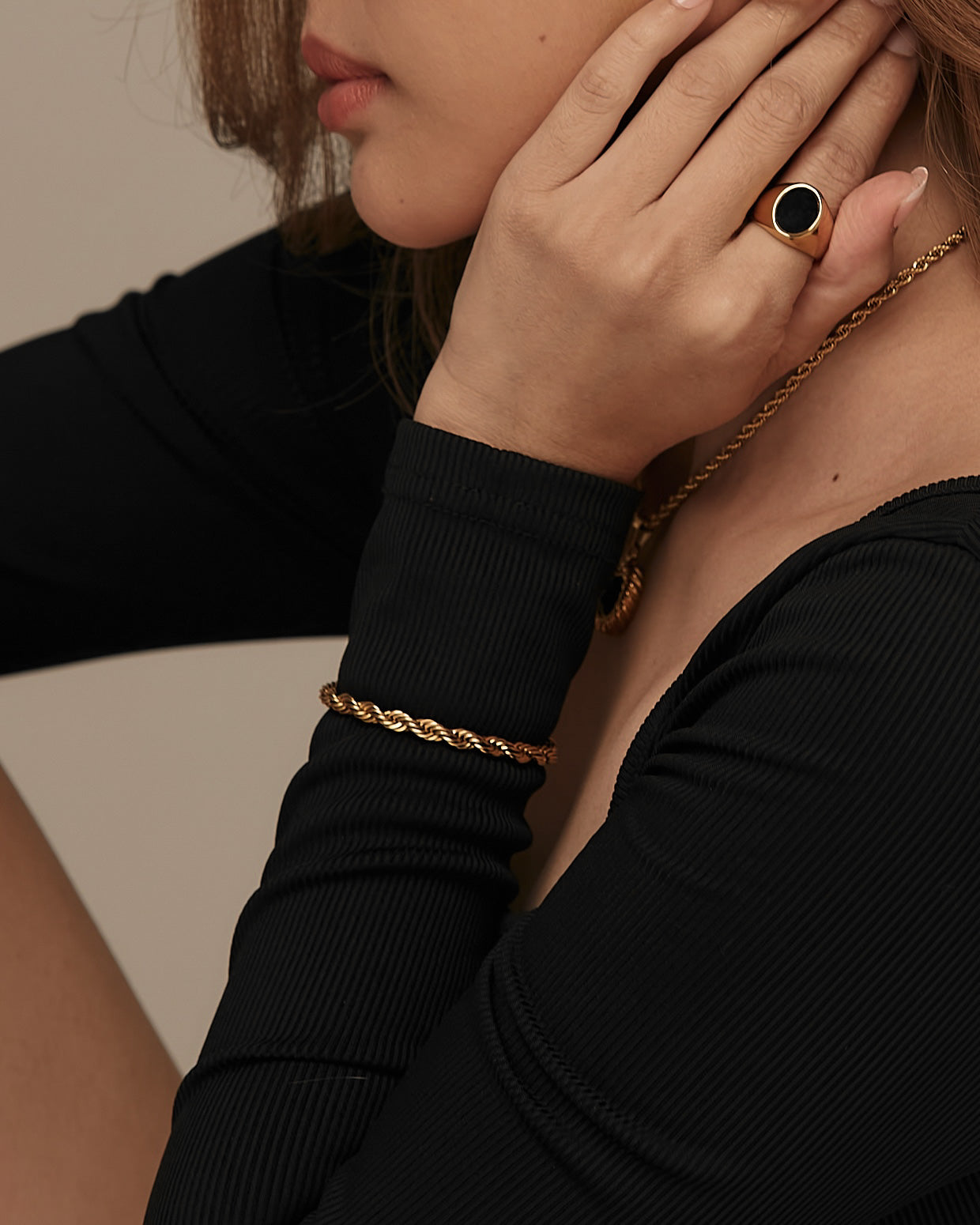 viea jewelry necklace ring bracelet anklet ear cuff earrings women fall vogue gem zirconia diamond fashion inspo collection 18k gold coated brass free shipping chic parisian style inspo aesthetic staple classic pandora hypoallergenic near me box mejuri adinas kendra scott paparazzi organizer zales dior non tarnish cleaner pouch macy’s chanel cartier vogue vintage store aesthetic pose gorjana cendre holder travel ana luisa disney dainty etsy fine sleek statement bold rope design