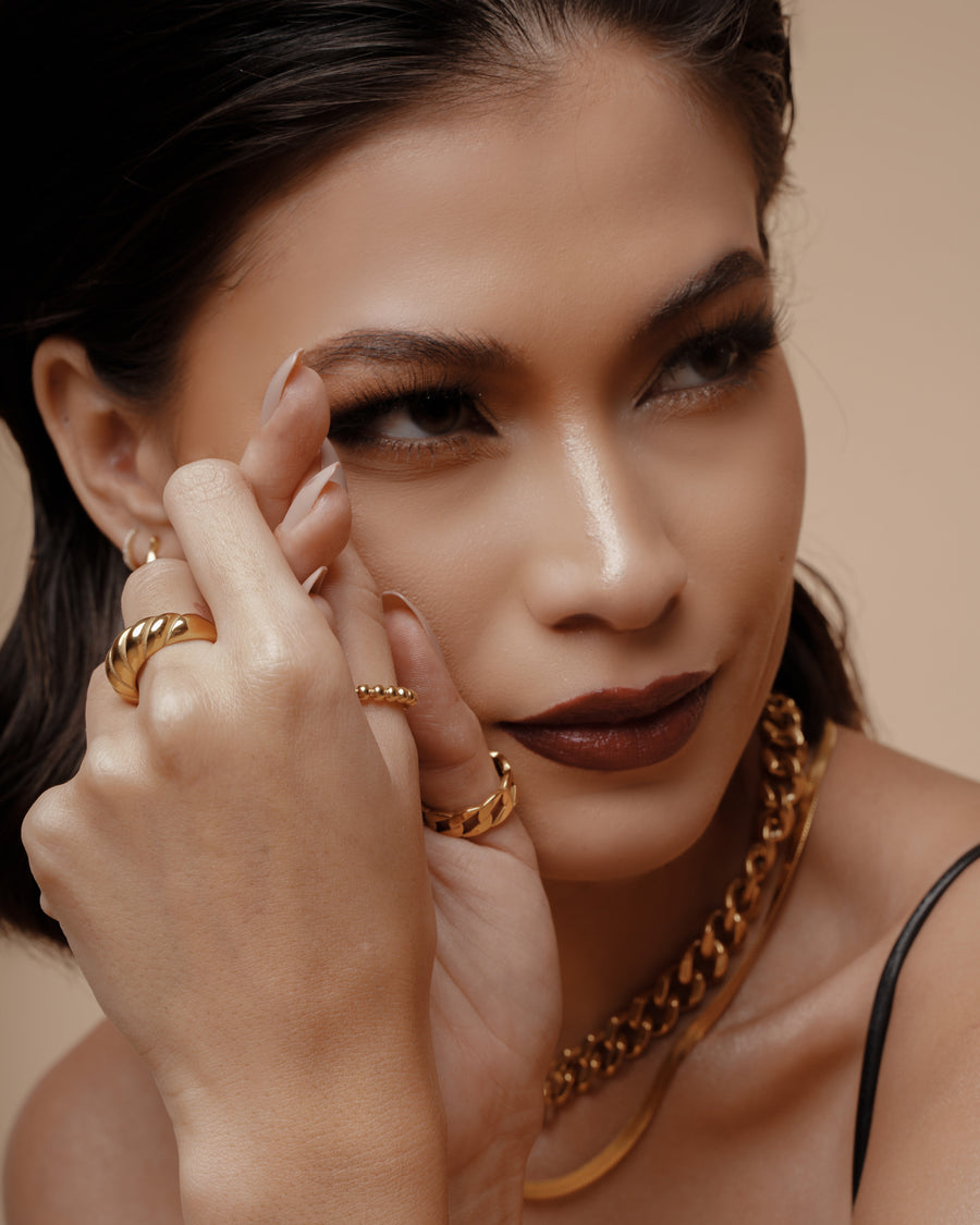 viea jewelry necklace cuban chain link ring bracelet anklet ear cuff earrings women fall vogue gem zirconia diamond fashion inspo collection 18k gold coated brass free shipping chic parisian style inspo aesthetic staple classic pandora hypoallergenic near me box mejuri adinas kendra scott paparazzi organizer zales dior non tarnish cleaner pouch macy’s chanel cartier vogue vintage store aesthetic pose gorjana cendre holder travel ana luisa disney dainty etsy fine sleek statement bold