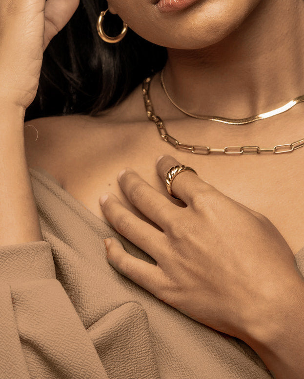 viea jewelry necklace ring bracelet anklet ear cuff earrings women fall vogue gem zirconia diamond fashion inspo collection 18k gold coated brass free shipping chic parisian style inspo aesthetic staple classic pandora hypoallergenic near me box mejuri adinas kendra scott paparazzi organizer zales dior non tarnish cleaner pouch macy’s chanel cartier vogue vintage store aesthetic pose gorjana cendre holder travel ana luisa disney dainty etsy fine sleek statement bold elegant croissant dome