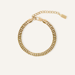 Leo Bracelet in 18k gold coating with curb chain design and adjustable lobster clasp.
